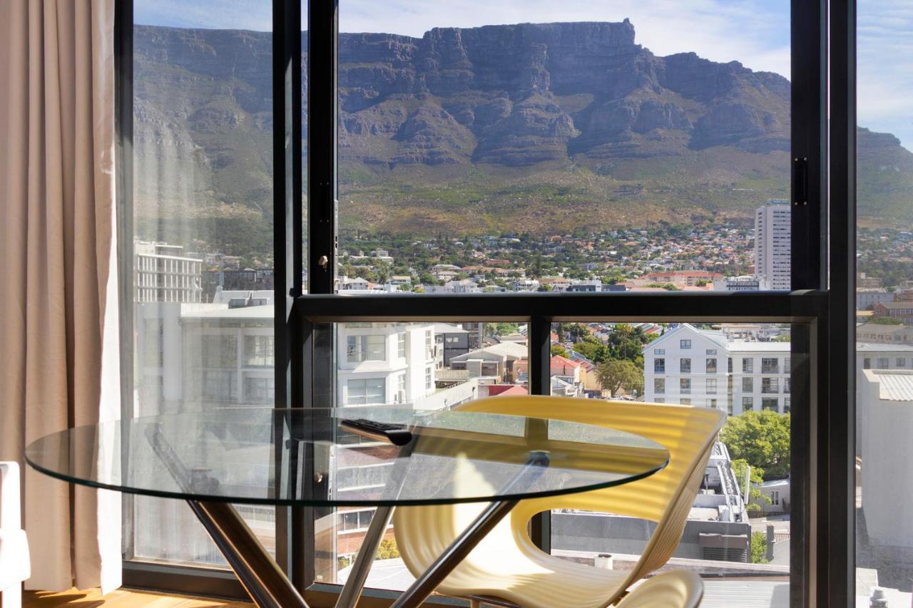 Urban Oasis At The Four Seasons Appartement Kaapstad Buitenkant foto