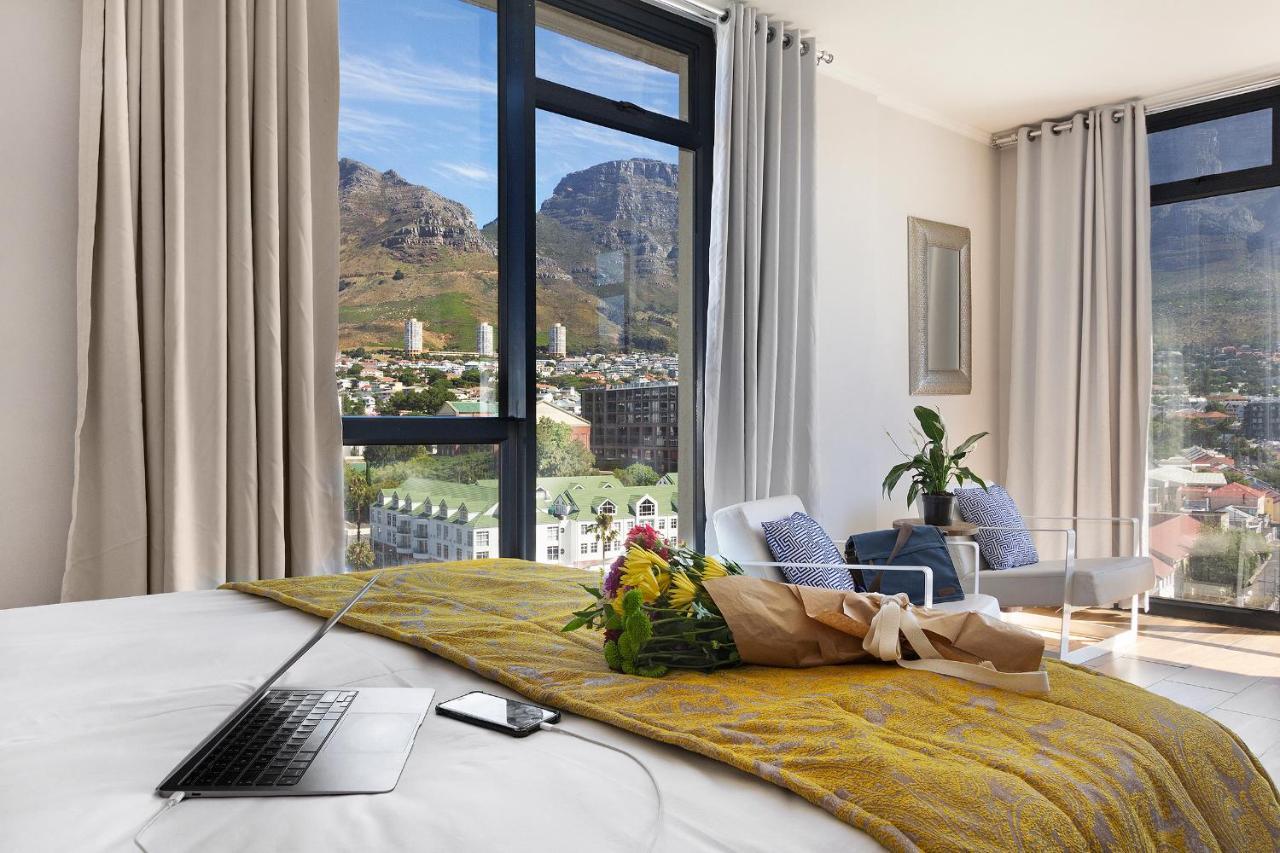 Urban Oasis At The Four Seasons Appartement Kaapstad Buitenkant foto