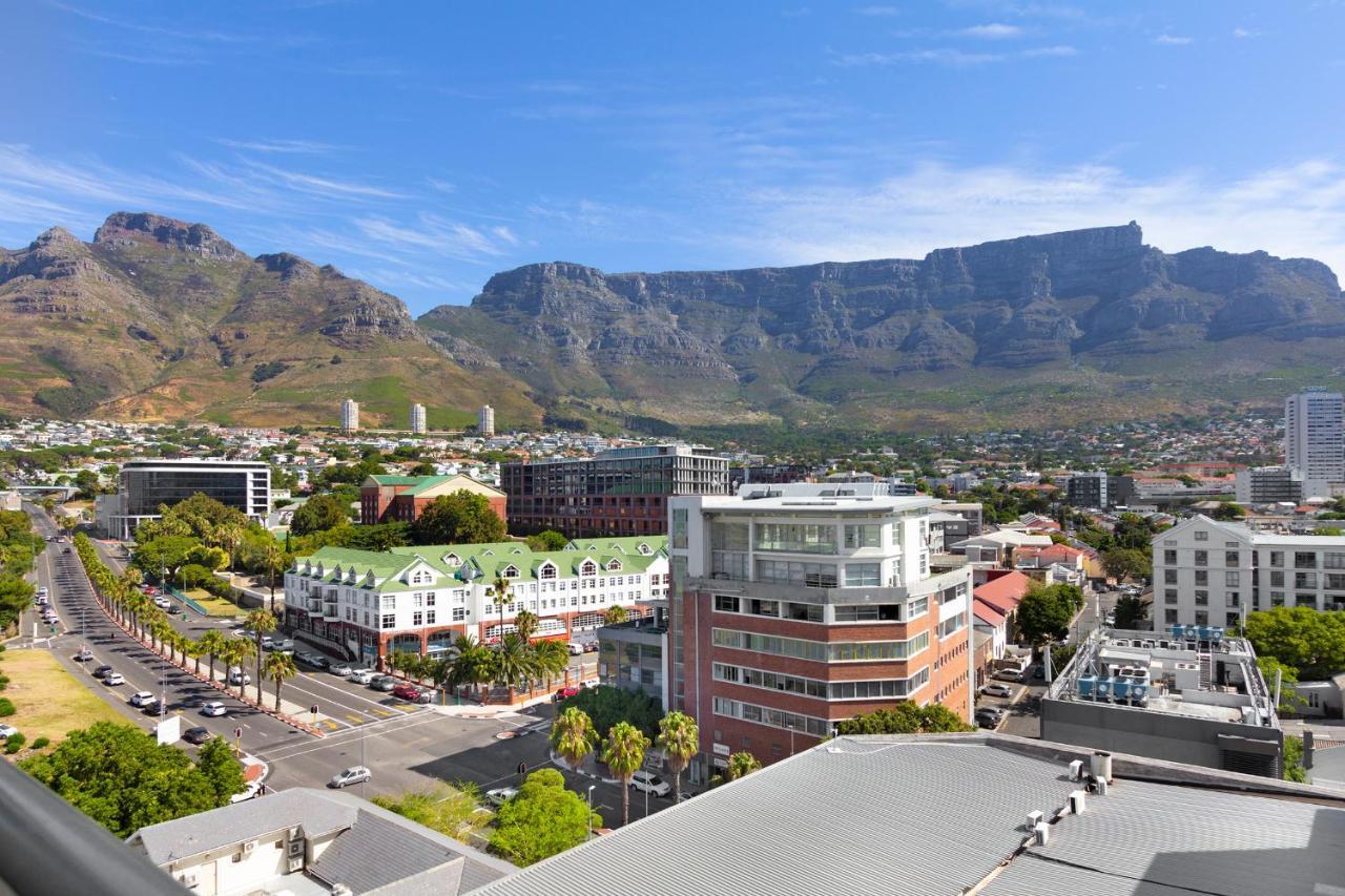 Urban Oasis At The Four Seasons Appartement Kaapstad Buitenkant foto